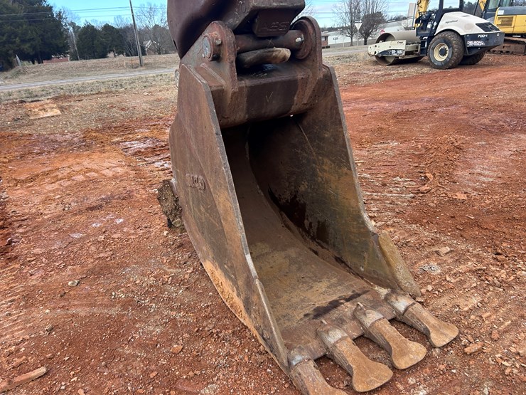 #2196-•-deere-470g-cl-excavator-image-37