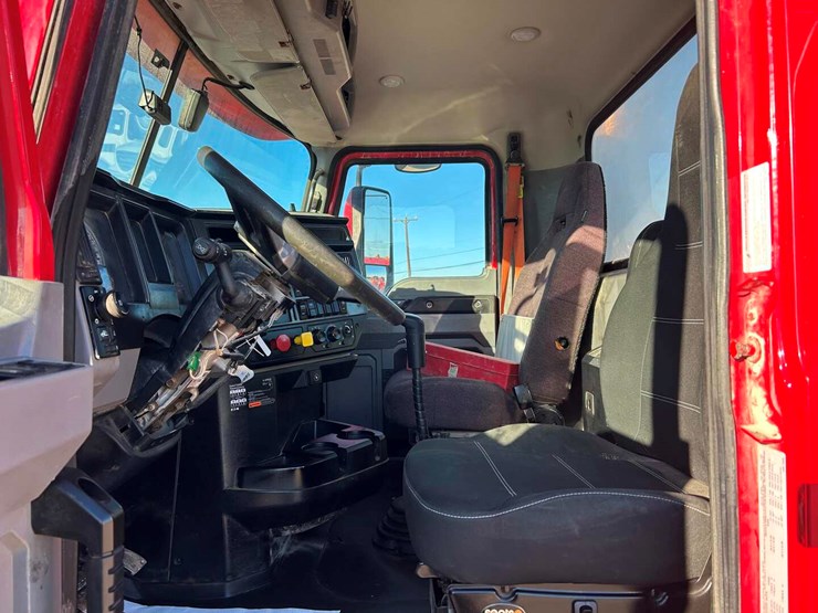 2020-mack-pinnacle-image-4