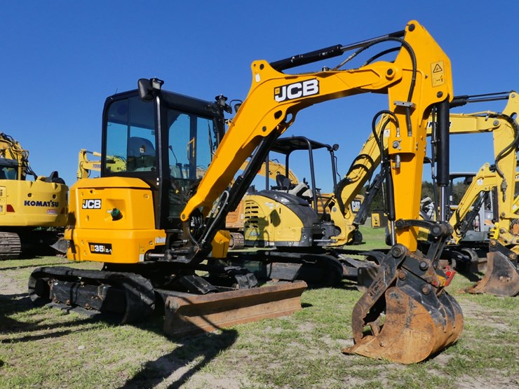 2024-jcb-35z-1-image-2