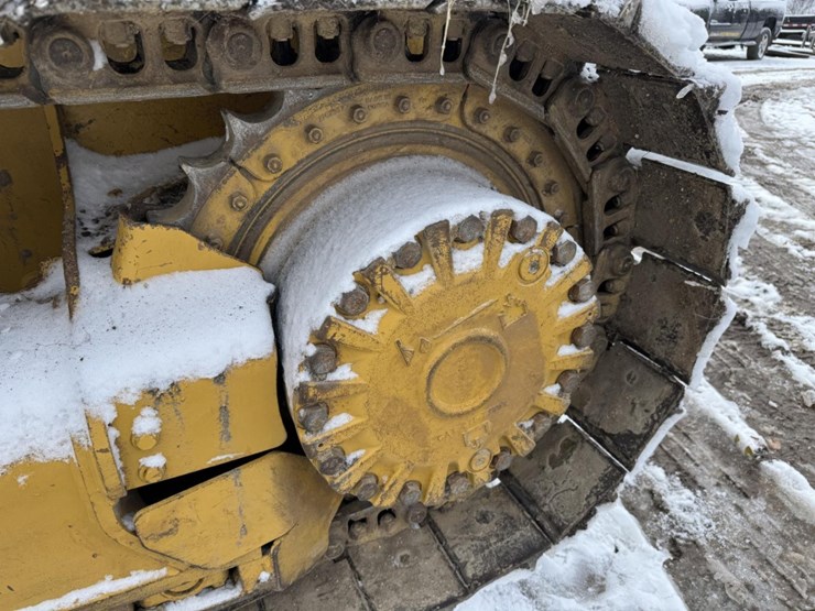 caterpillar-d4k-xl-image-45