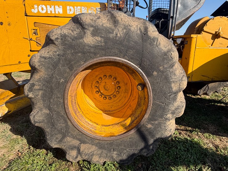 john-deere-640d-image-4