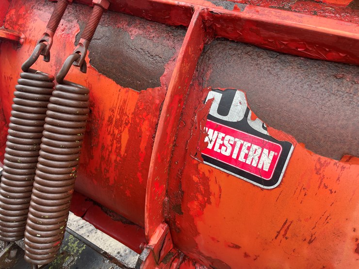 #1307-•-western-ultramount-plow-mount-and-wiring-image-5