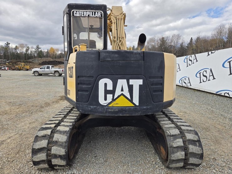 caterpillar-307-image-4