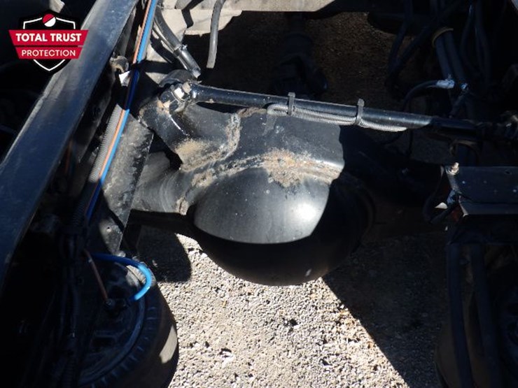 2020-freightliner-cascadia-113-image-14