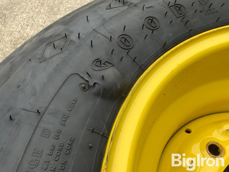 goodyear-12.5l-15-tire-on-a-8-bolt-rim-image-12