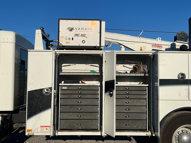 2008-kenworth-t300-image-28