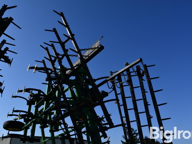 john-deere-2210-image-17