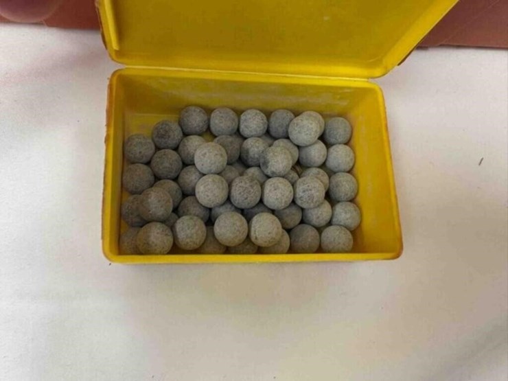 assort.-of-bullets---gun-parts-etc.-image-2