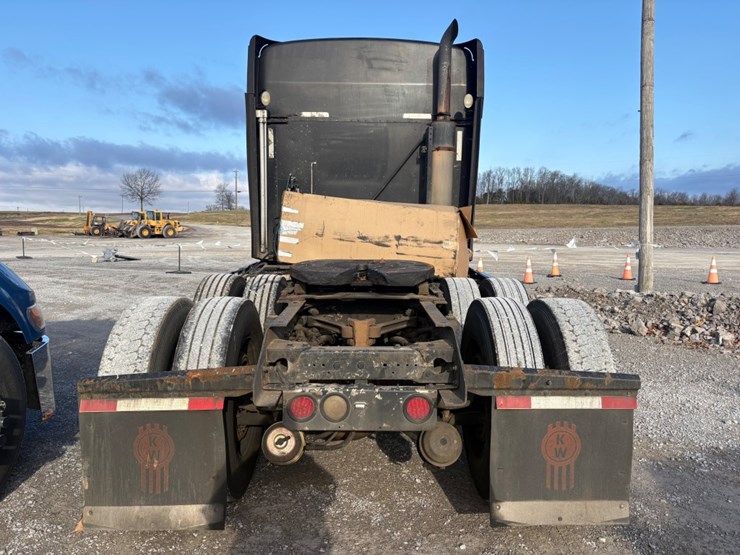 1999-kenworth-t600b-image-5