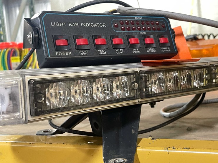#2026-•-50"-led-light-bar-with-controller-(pr11)-image-6