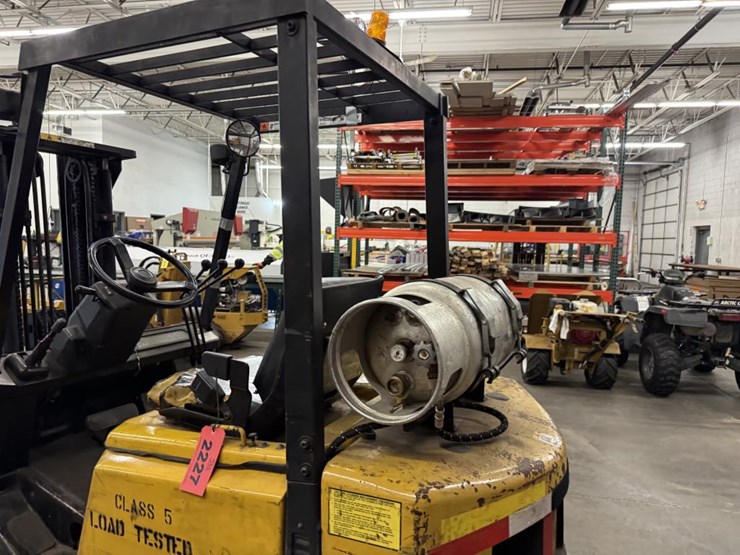 #2227-•-yale-a673971-forklift-image-11