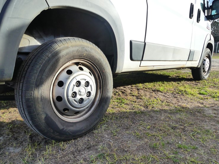 2016-dodge-1500-image-6