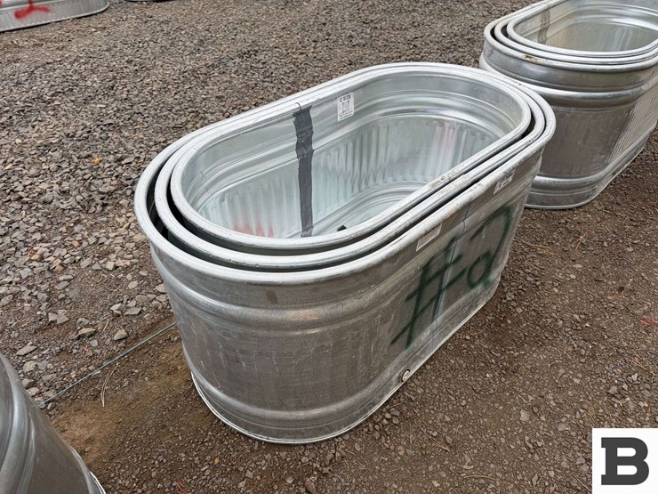 behlen-country-galvanized-round-end-stock-tanks---factory-defect/damaged-image-4