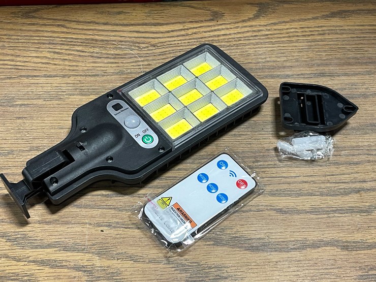 #2072-•-sensor-street-lamp-(t2)-image-3