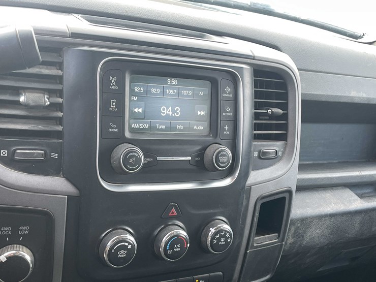 2016-ram-2500-tradesman-image-95