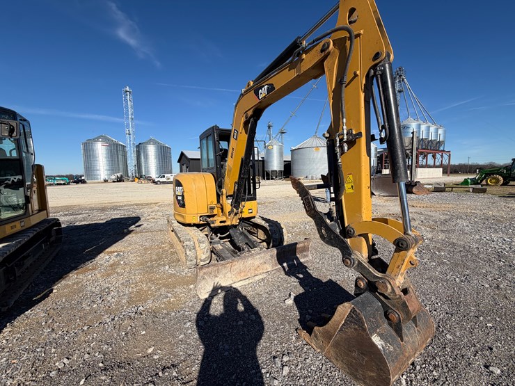 caterpillar-305e2-cr-image-23