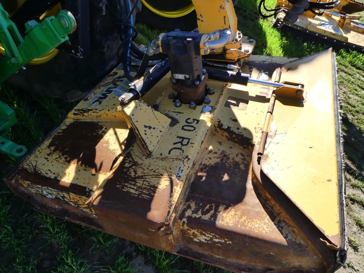 2015-john-deere-6105e-image-5