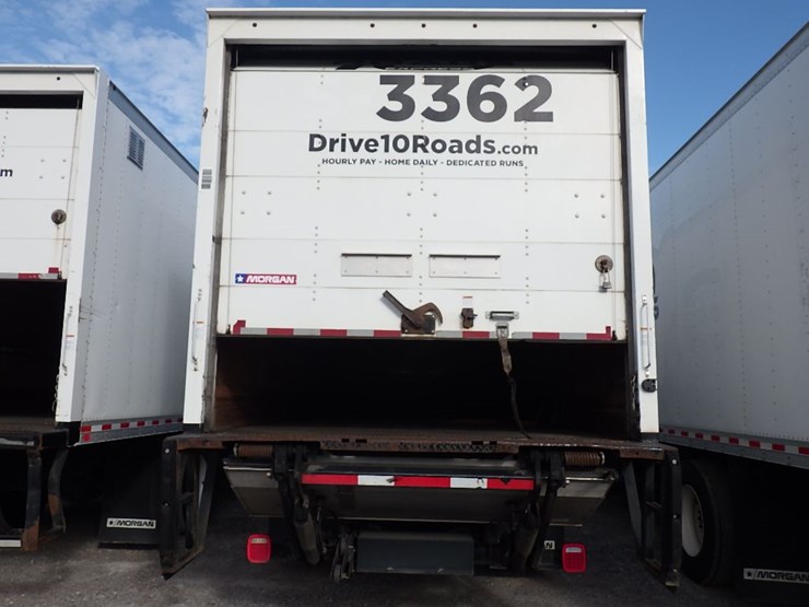 2020-hino-268a-image-9