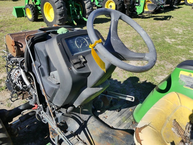 john-deere-3038e-image-9