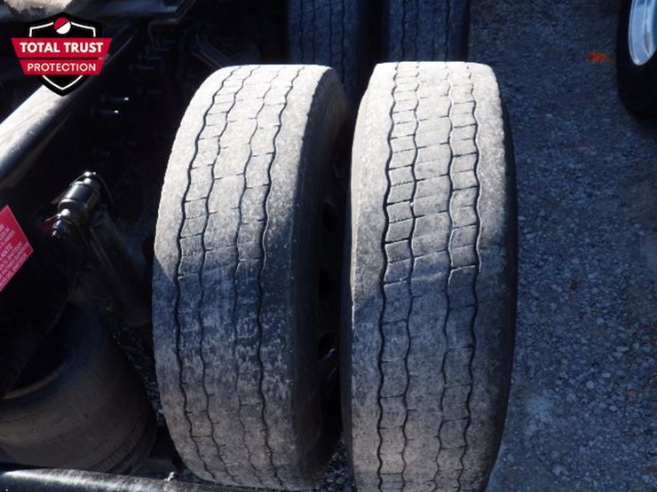 2023-volvo-vnl-760-image-9