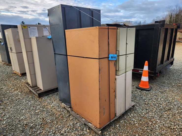 #6046-•-(4)-cabinets-and-locker-image-1