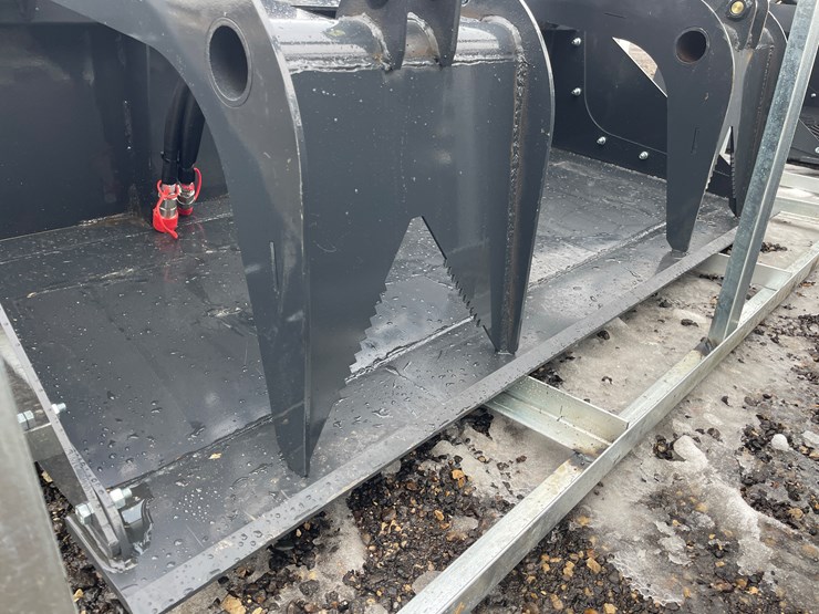 #1160-•-unused,-landhonor-hydraulic-grapple-bucket-image-2