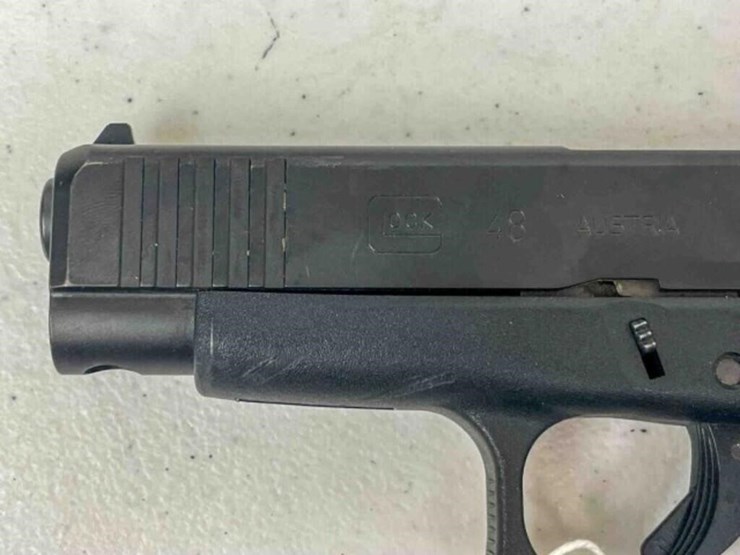 glock-pistol-image-2