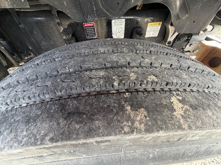 2014-mack-pinnacle-chu613-image-23