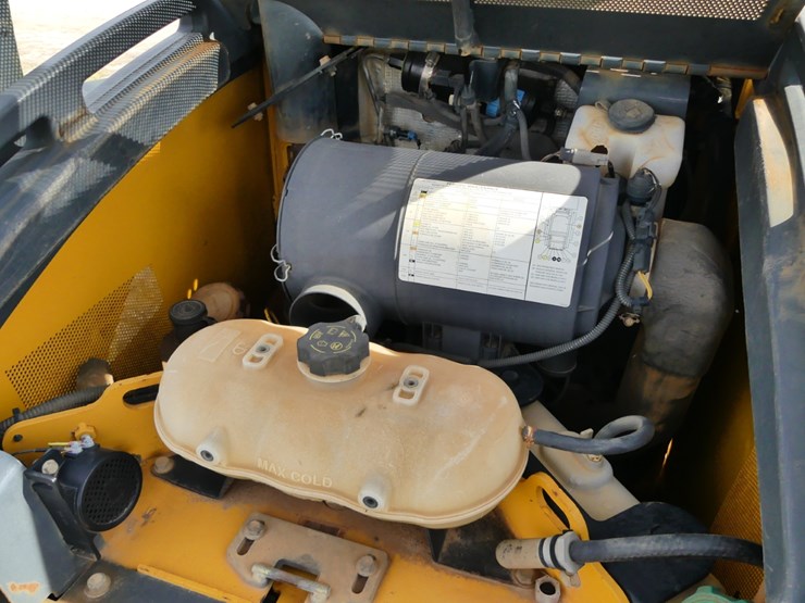 2013-deere-333e-image-9