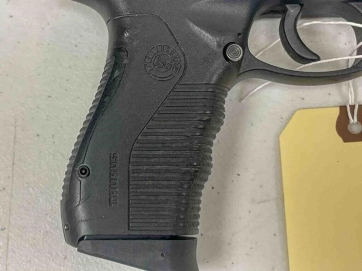 taurus-pistol-image-5