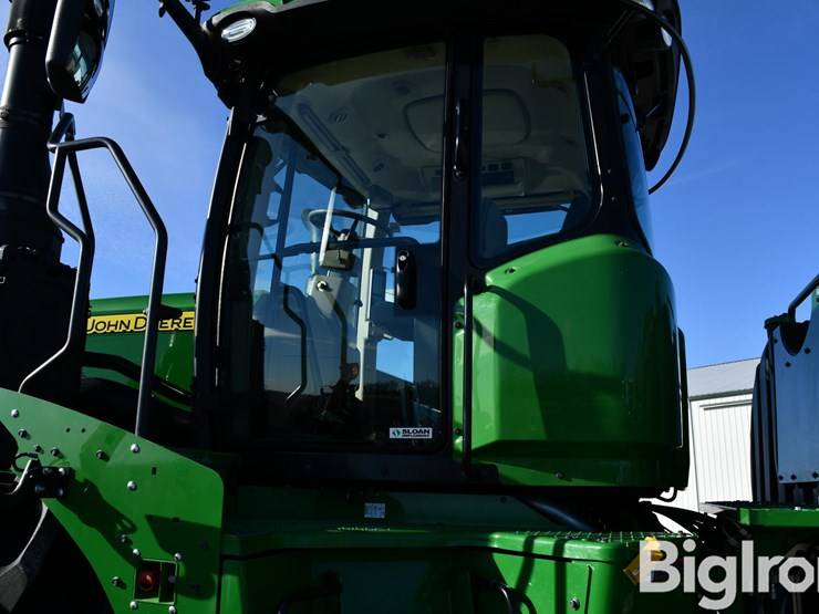 2020-john-deere-9520r-image-16