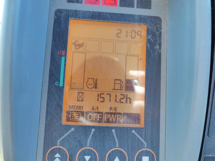 2019-deere-35g-image-15