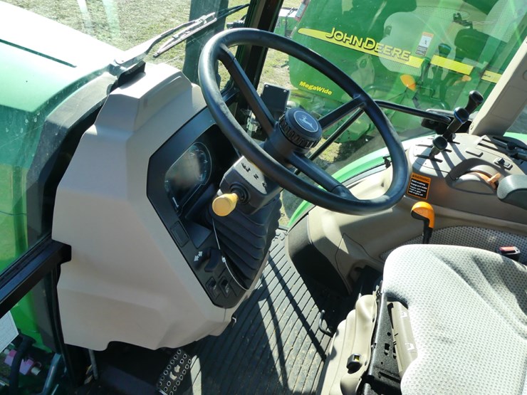 john-deere-6120e-image-14