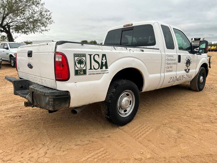 2012-ford-f250-image-4