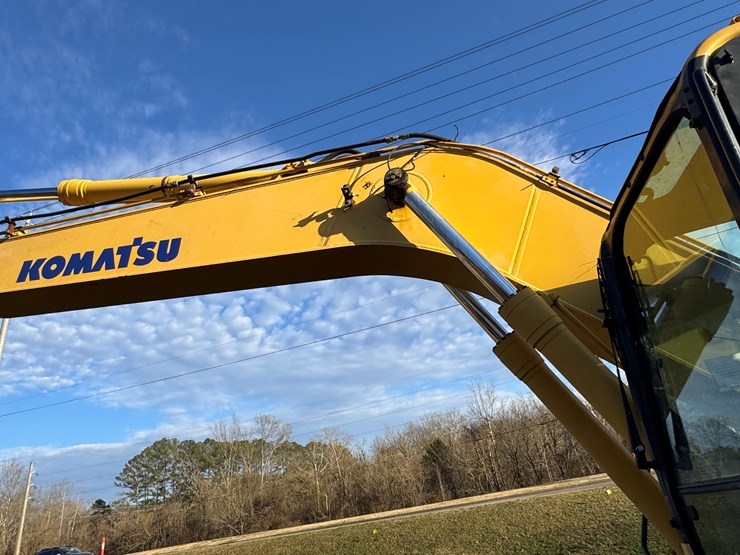 komatsu-pc270-lc-8-image-39