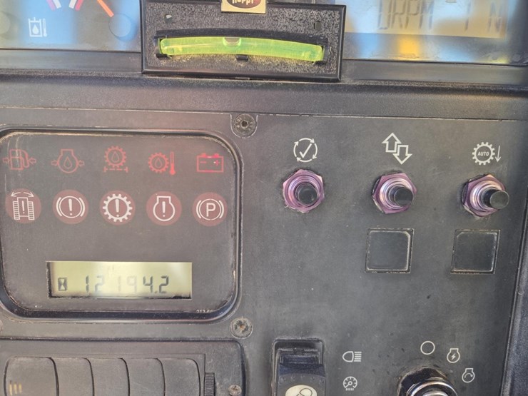 2007-caterpillar-d5n-lgp-image-53