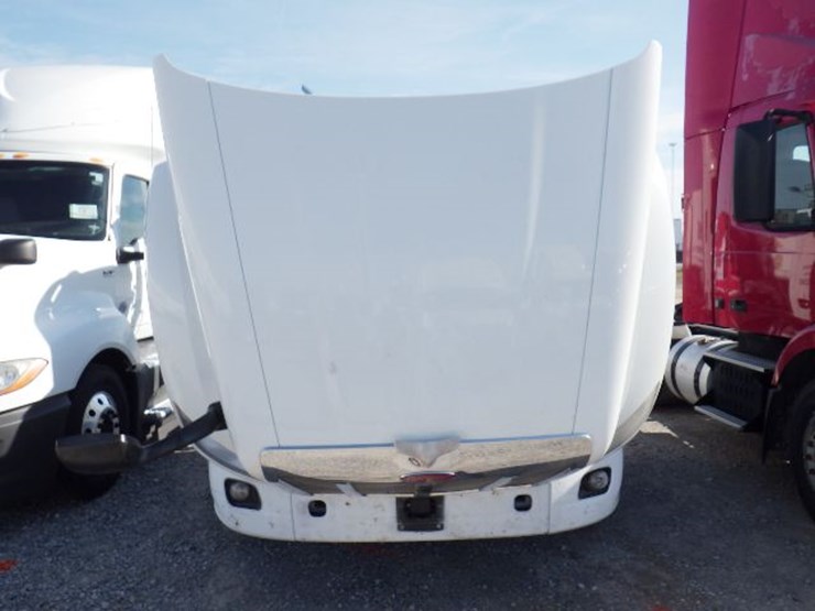 2016-peterbilt-579-image-24