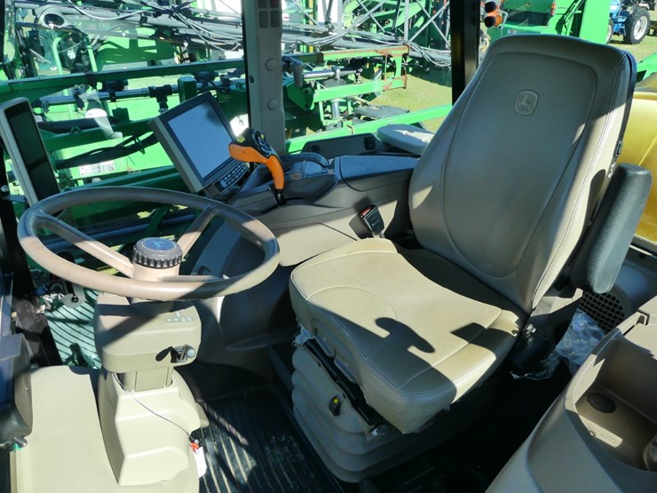 2022-john-deere-r4023-image-18