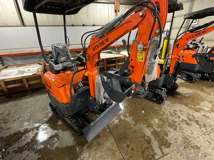 #4032-•-2025-unused-me18-mini-excavator-(o9)-image-5