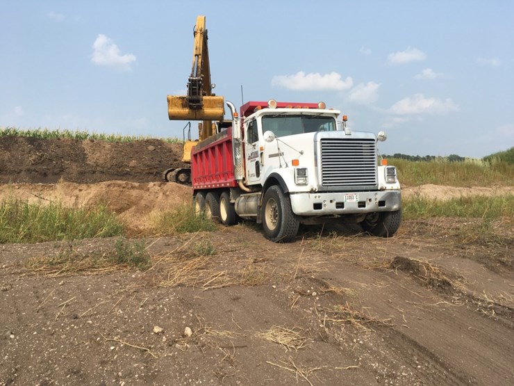 1986-international-f9370-image-2