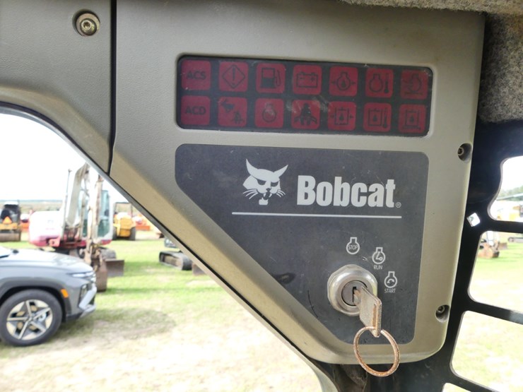 2004-bobcat-s185-image-15