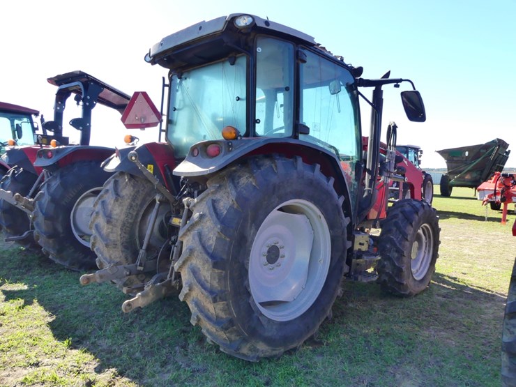 massey-ferguson-4710-image-3