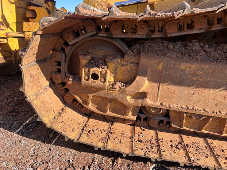 komatsu-d61pxi-24-image-19