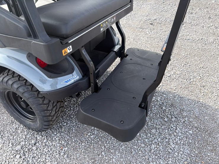 #30691-•-2025-e-z-go-express-s4-4-passenger-gas-golf-cart-image-6