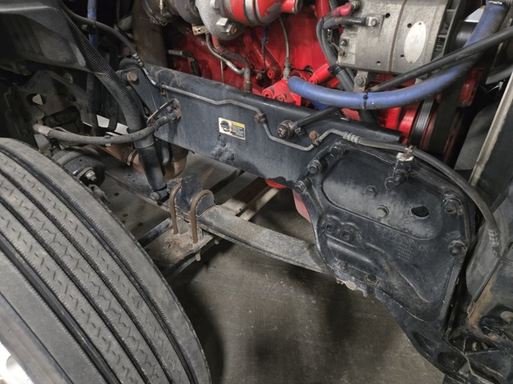 2015-kenworth-t680-image-45