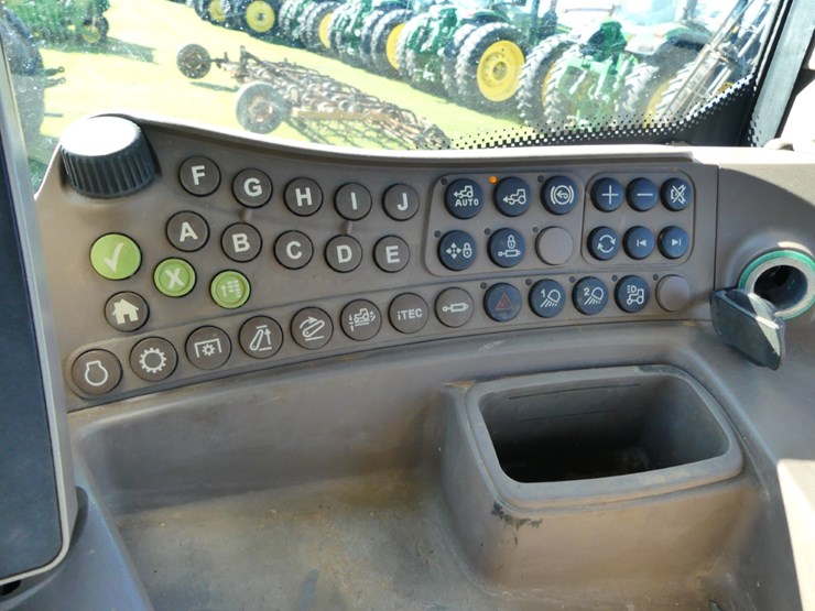 2019-john-deere-6125r-image-16