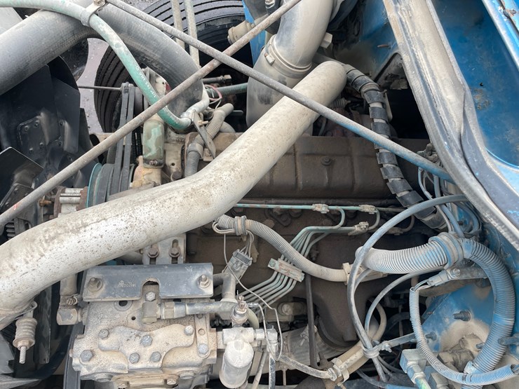 #1015-•-1992-navistar-international-transportation-flatbed-truck-(has-wi-title)-image-40