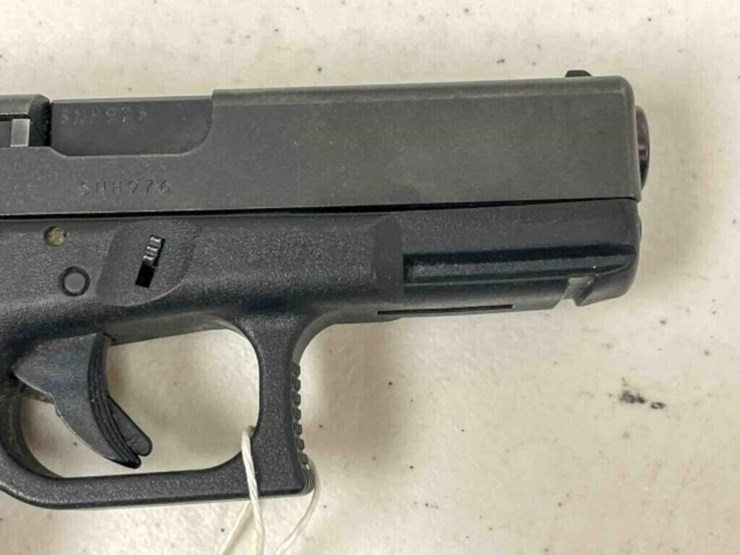 glock-pistol-image-2