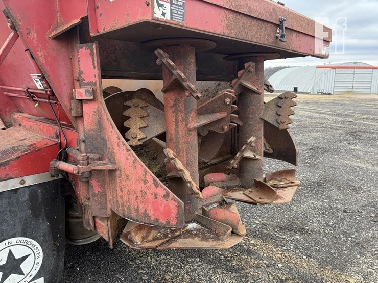 1992-freightliner-fld120-image-10