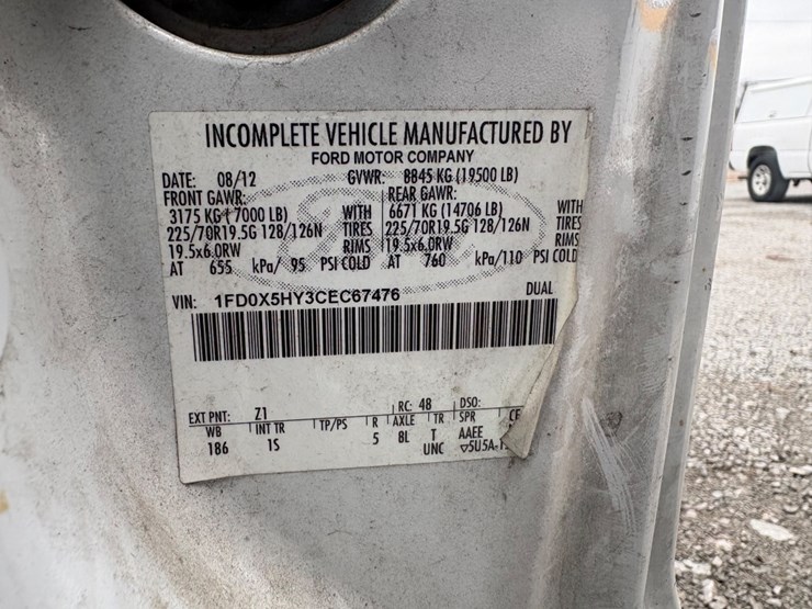 2012-ford-f550-xl-image-24